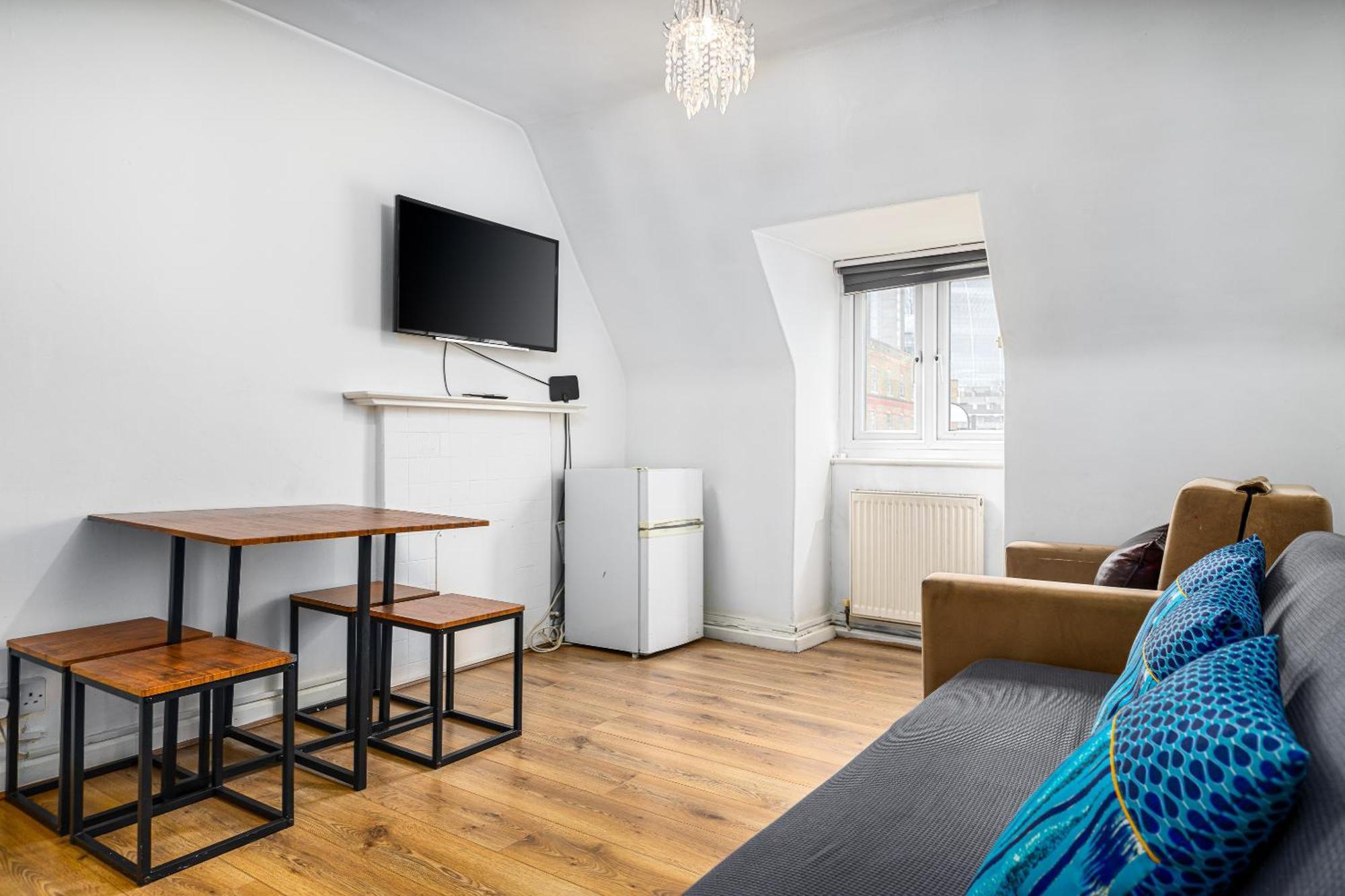 Aldgate Flats Apartament *